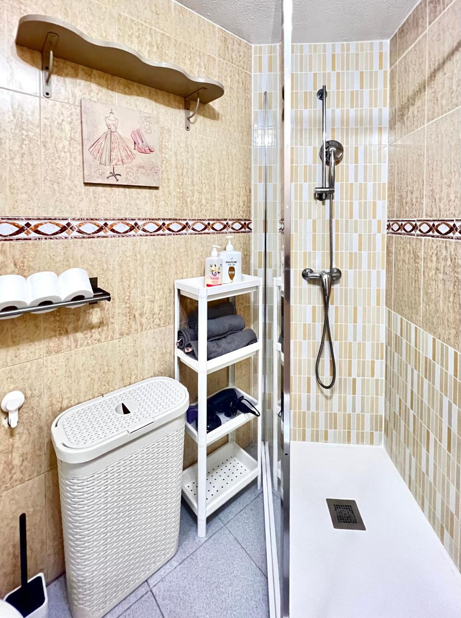 Apartamento Renovated Cosy 350 M Playa Del Cura, With Official Touristic License Torrevieja